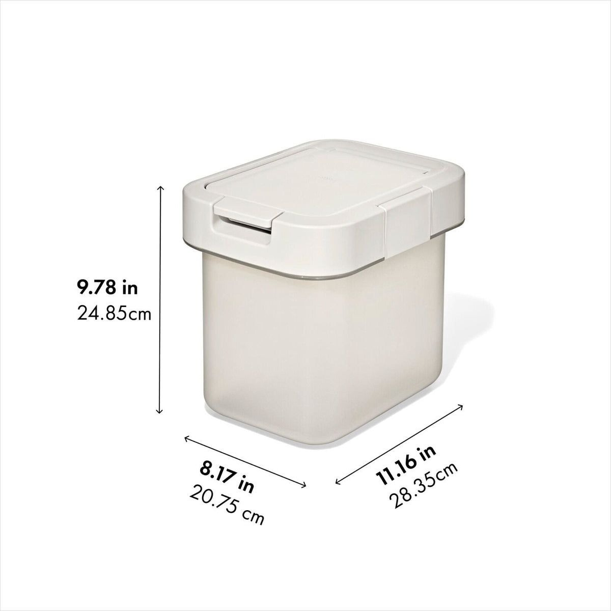 oxo-pet-airtight-food-container-with-scoop-small-v3 pet_7301700_airtight-food-container-small_apdp_01_dim.jpg