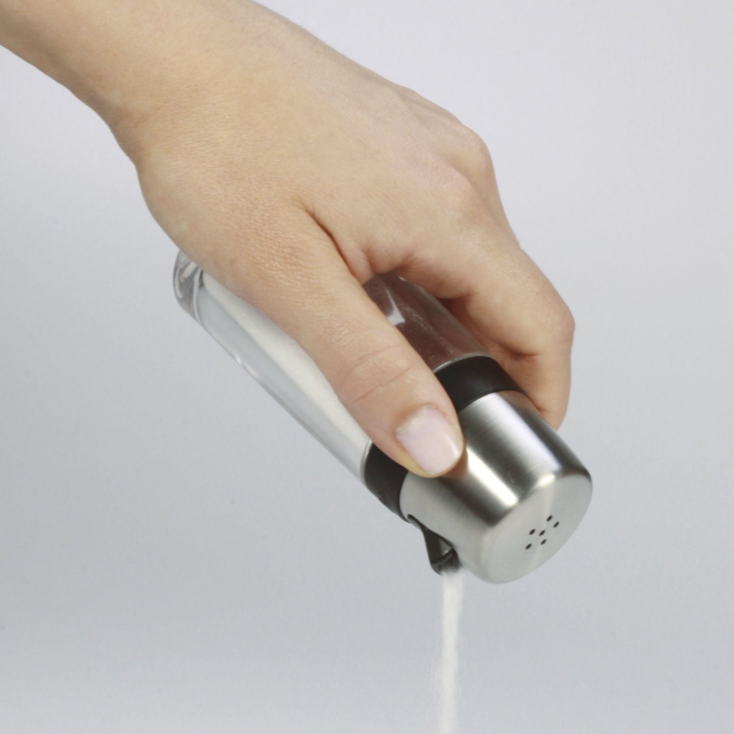 simple-salt-shaker-p2 1241980_salt_shaker_3.jpg