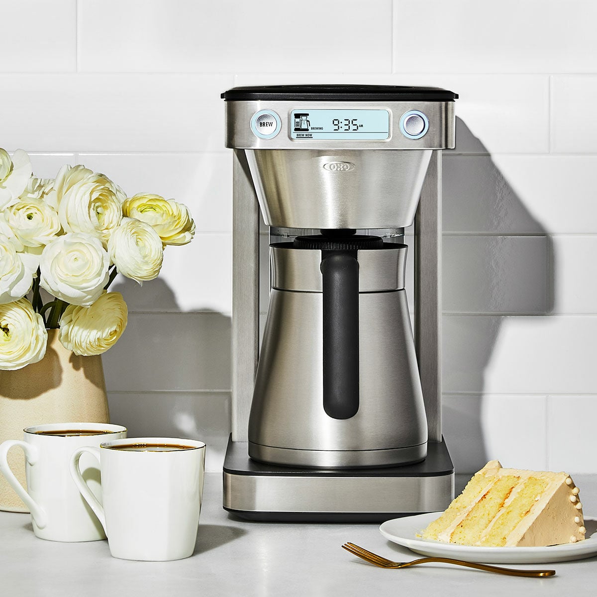 12-cup-coffee-maker-with-podless-single-serve-function-d2 brew_8721200v1_12cupcoffeemaker_37.jpg