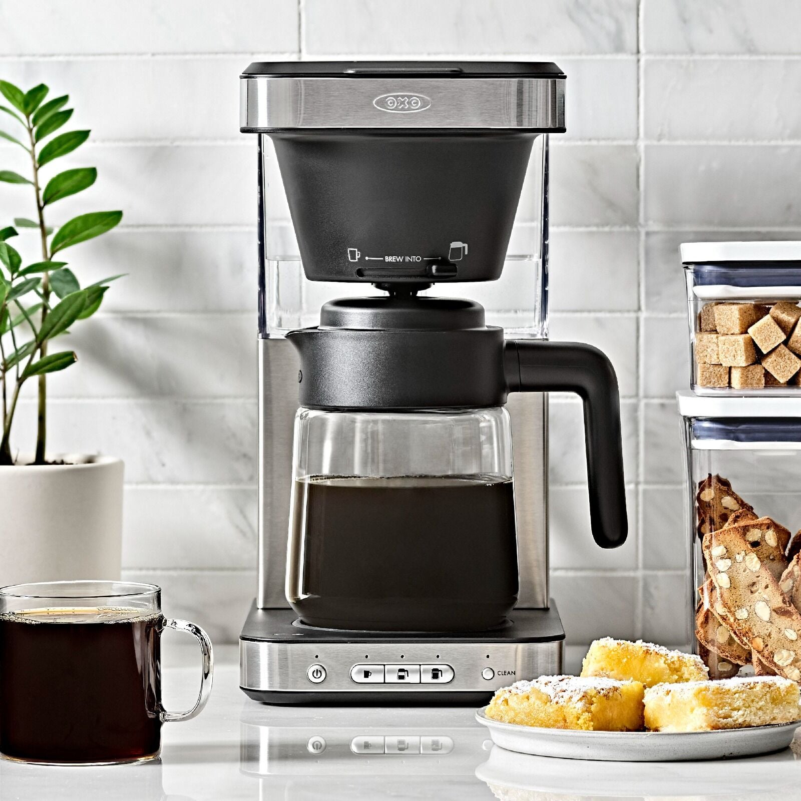 8-cup-coffee-maker-with-podless-single-serve-function-and-glass-carafe-d3 brew_8722000_8-cup-glass-coffee-maker-podless_pdp_01.jpeg