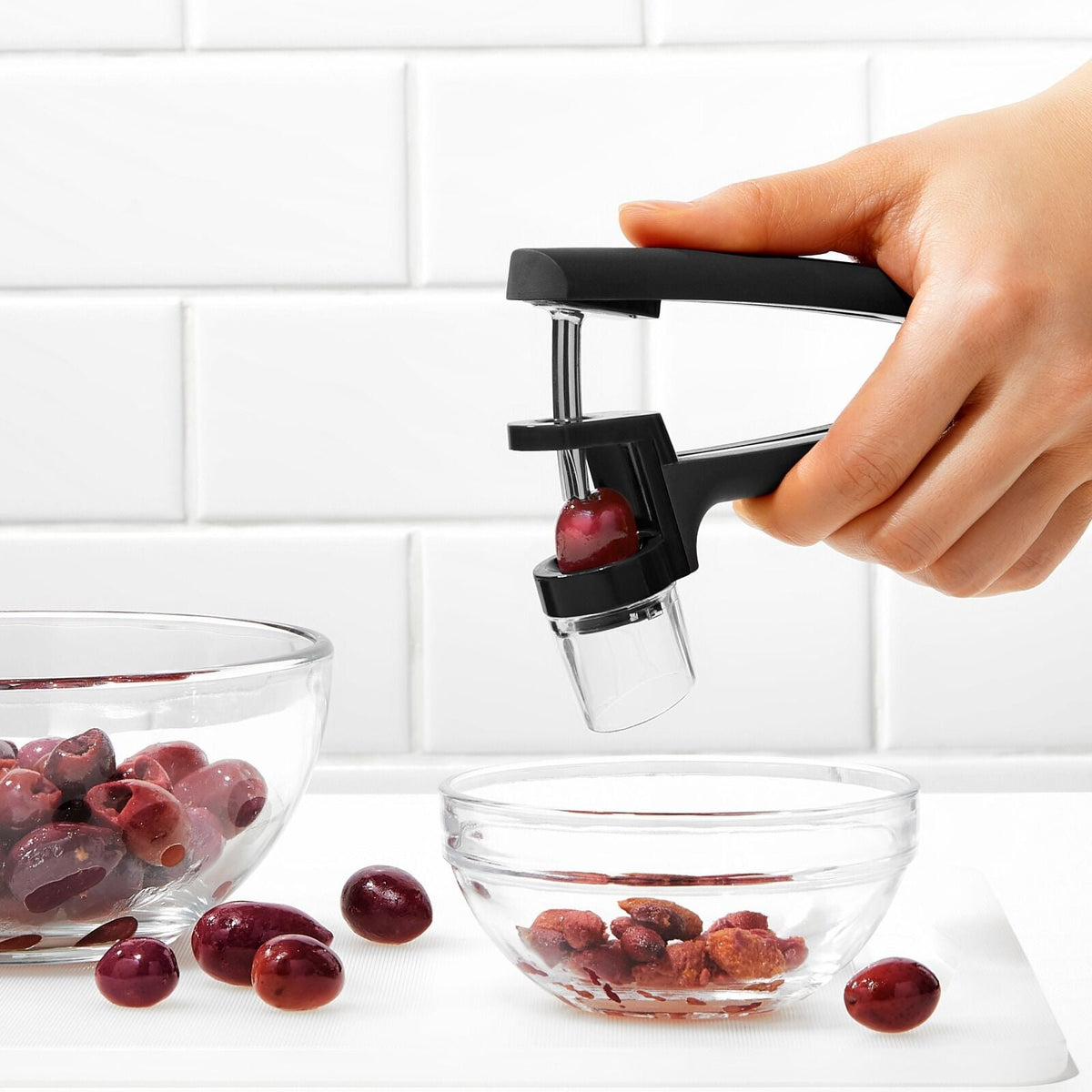 cherry-and-olive-pitter-black-i6 gg_11316300_8a.jpg