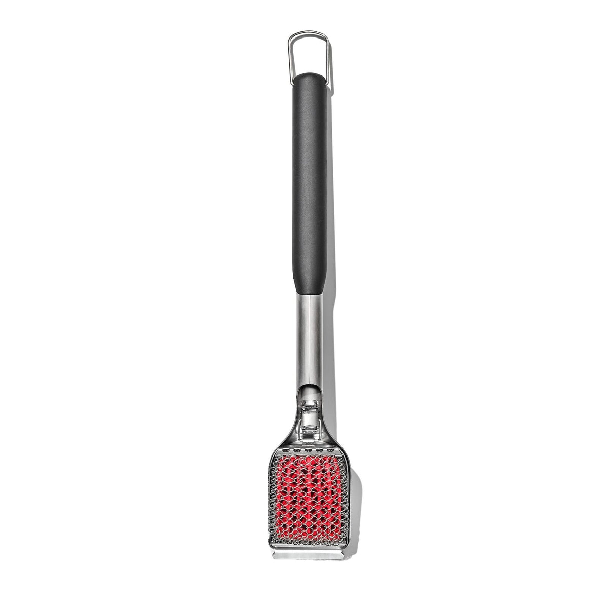 coiled-grill-brush-with-replaceable-head-w4 gg_11356300_coiledgrillbrush_05.jpg