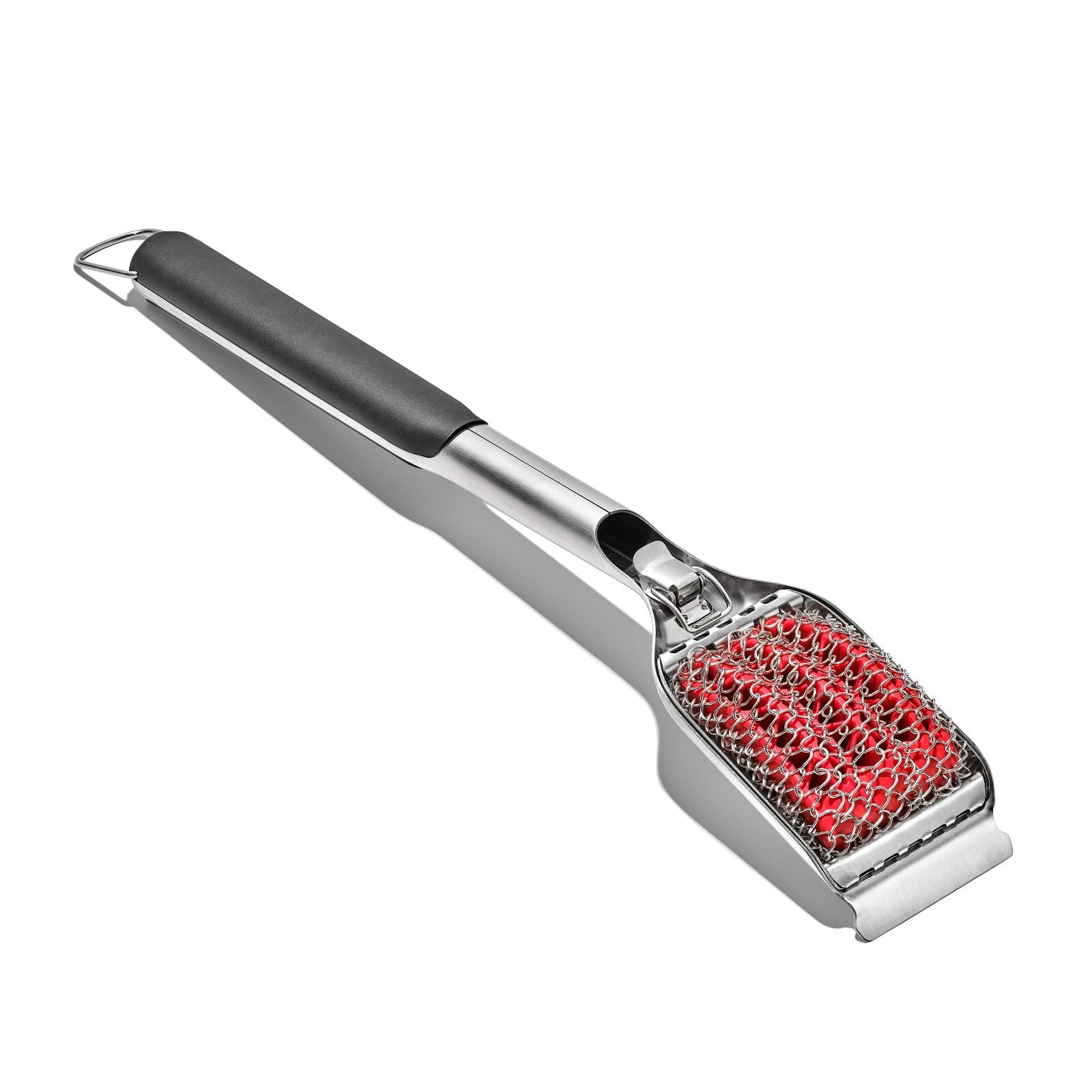 coiled-grill-brush-with-replaceable-head-w4 gg_11356300_coiledgrillbrush_07.jpg