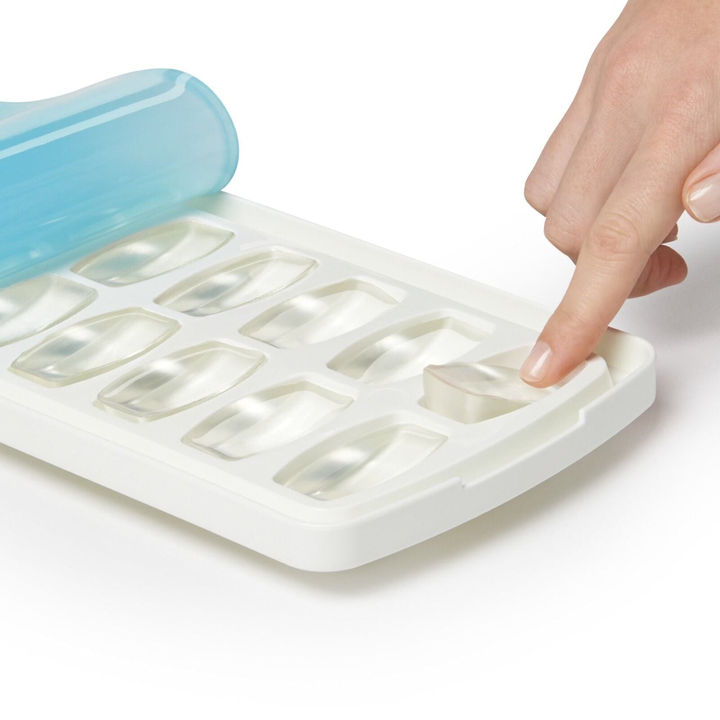 no-spill-ice-cube-tray-2-pack-j7 gg_11362000_nospillicecubetray2pk_pdp_04.jpg