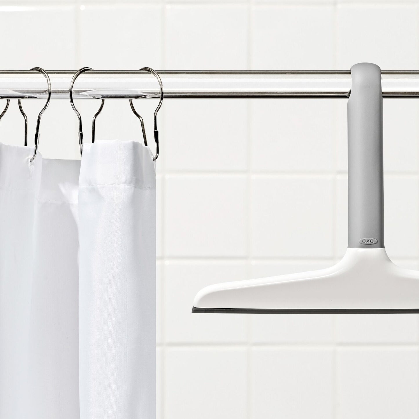 multi-use-squeegee-with-hook-q9 gg_12397800_multiusesqueegeehook_pdp_03.jpg