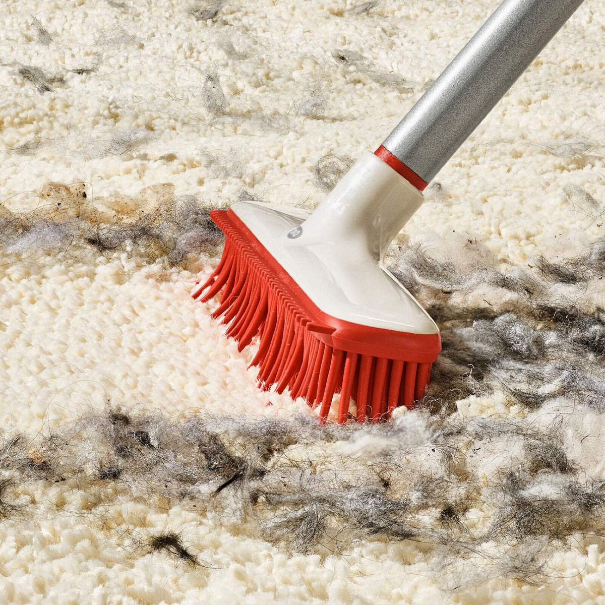 oxo-good-grips-fur-broom-i8 gg_12423000_fur-broom-compact_pdp_05.jpeg