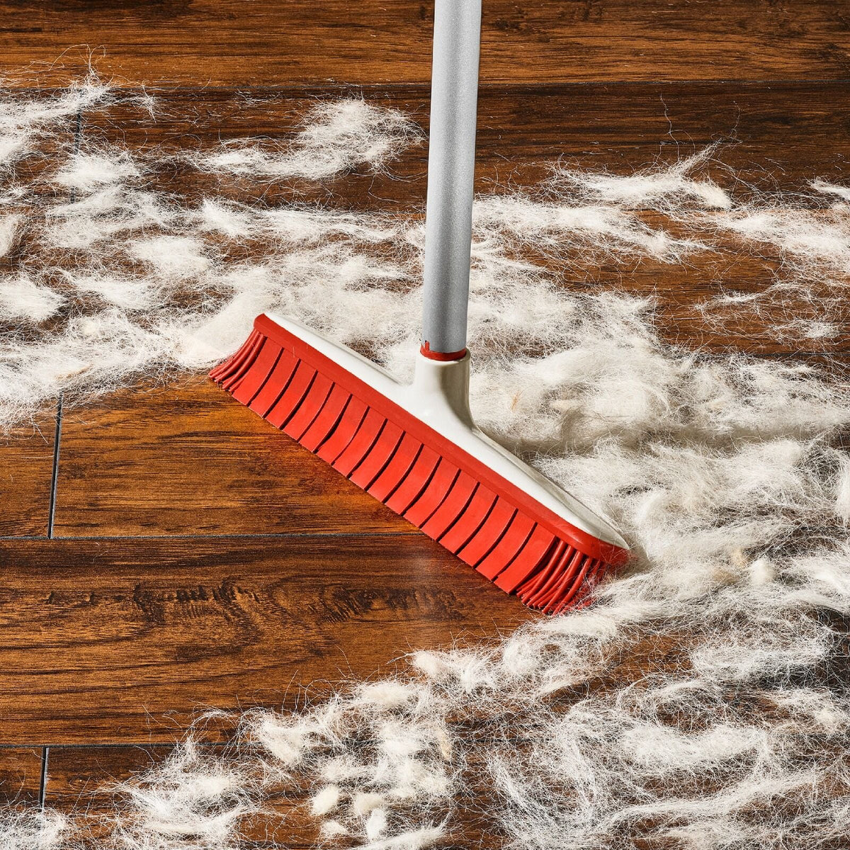 oxo-good-grips-fur-broom-i8 gg_12423000_fur-broom-compact_pdp_06.jpeg