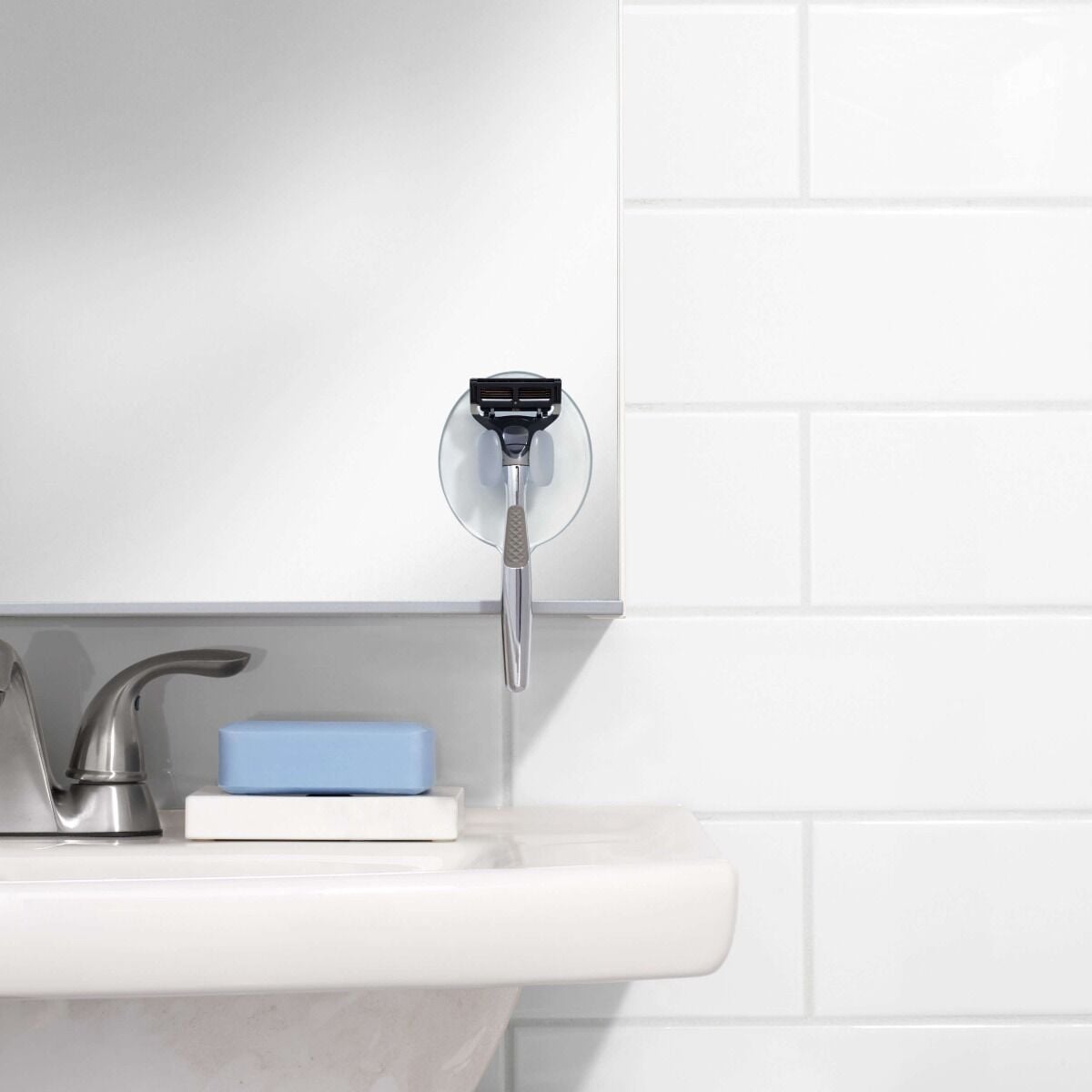 suction-razor-holder-s9 gg_1377400_9c_1_.jpg