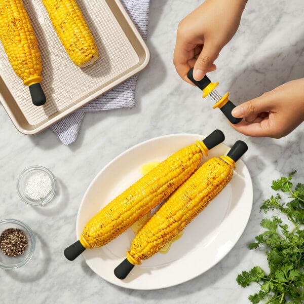 corn-holders-c0 nmagocbjtowlrvjwq7wk.jpg