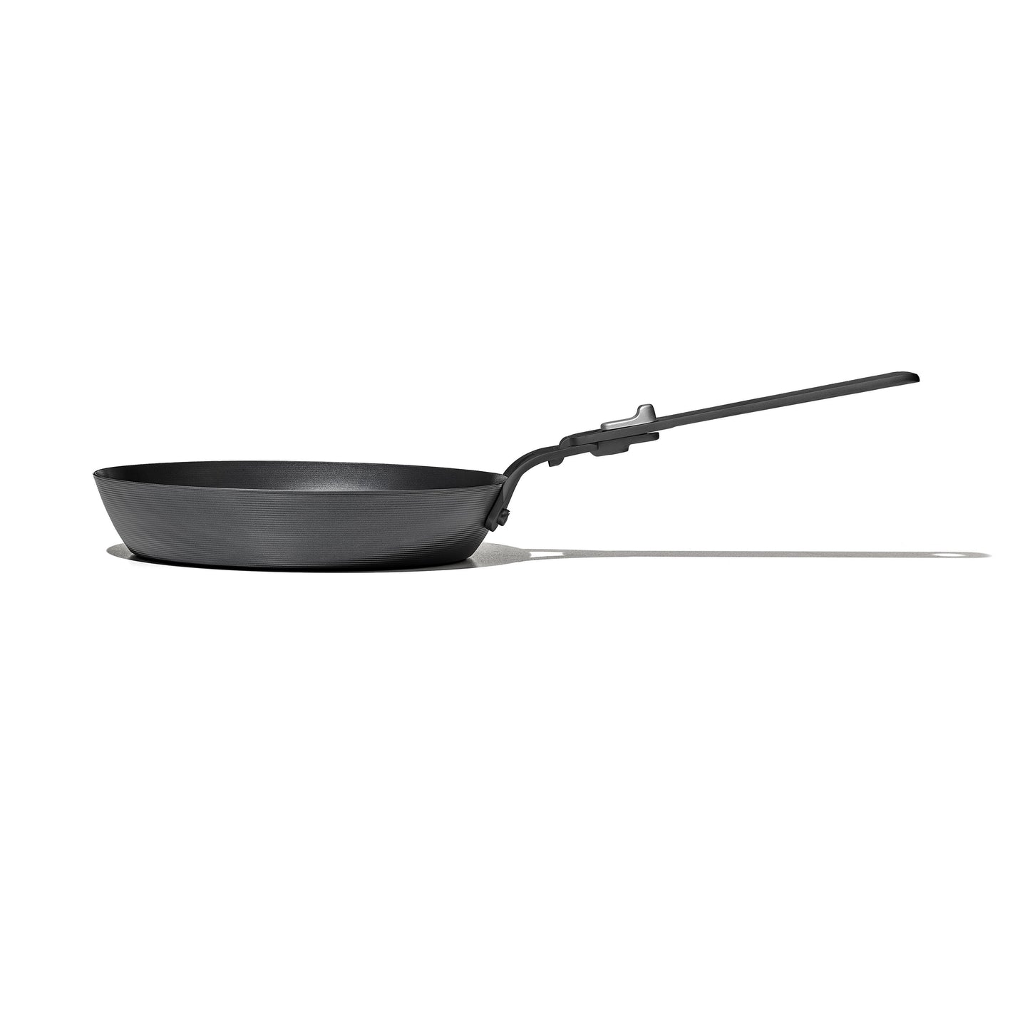 carbon-steel-with-removable-handle-8in-pan-u3 od__2059660001__8incarbonsteelpan_77_rgb.jpg