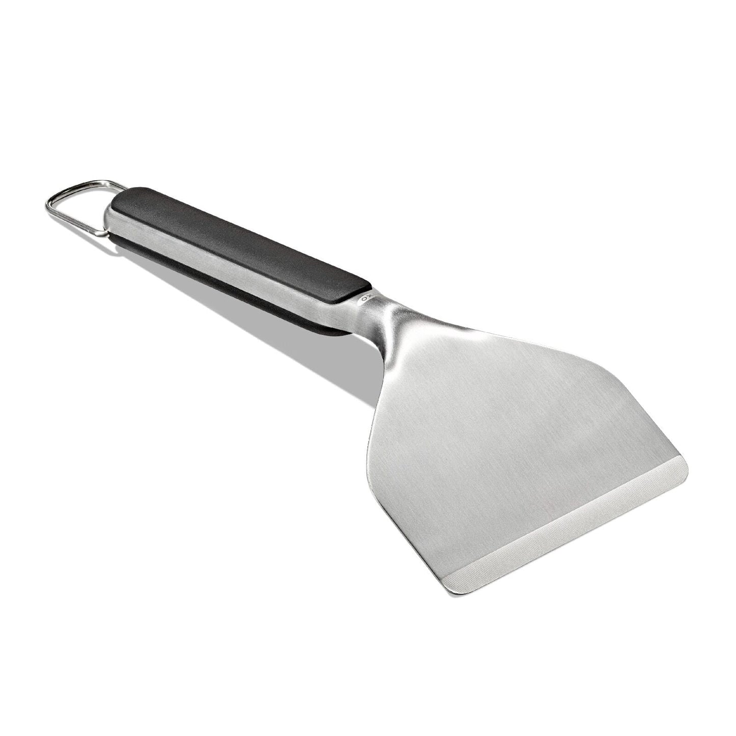 griddle-scraper-z2 oxo_griddle-scraper_apdp_00_main__1.jpeg