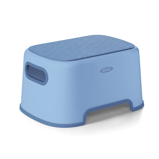 step-stool-dusk-f9 tot_63171600_step-stool-dusk_00_main.jpeg